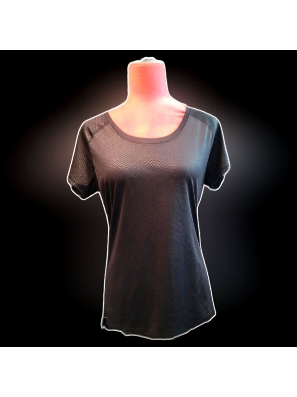 MTA Sports Large Black shirt